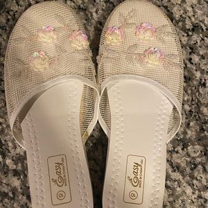New Mesh Flower Slippers size 10